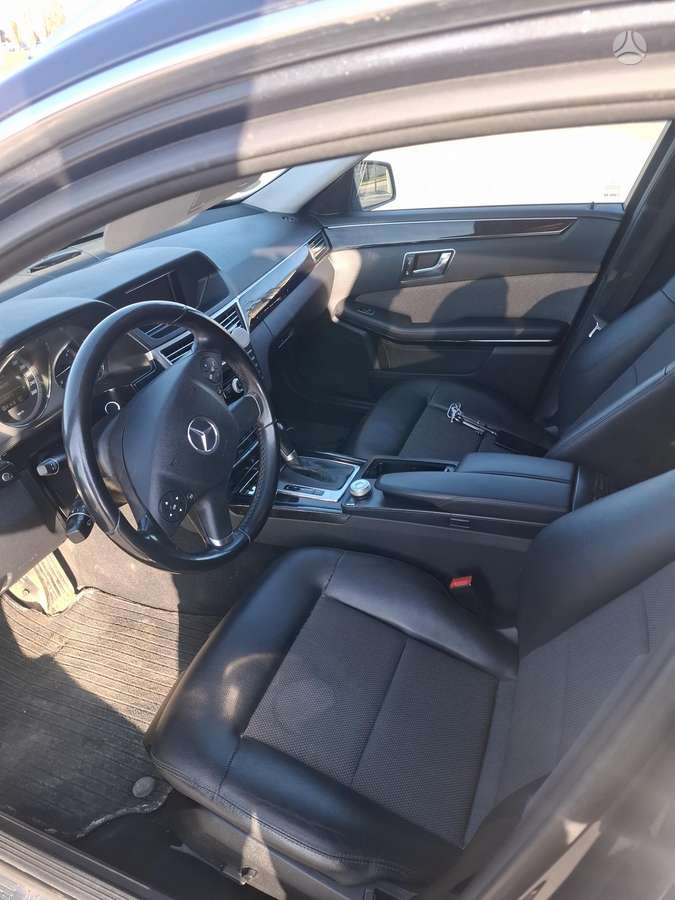 Mercedes-Benz E200, 2.1 l., Универсал