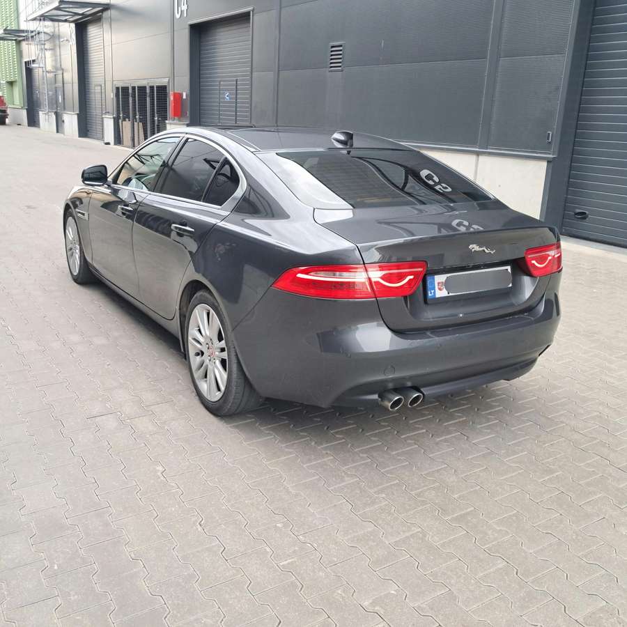 Jaguar XE, 2.0 l., Седан