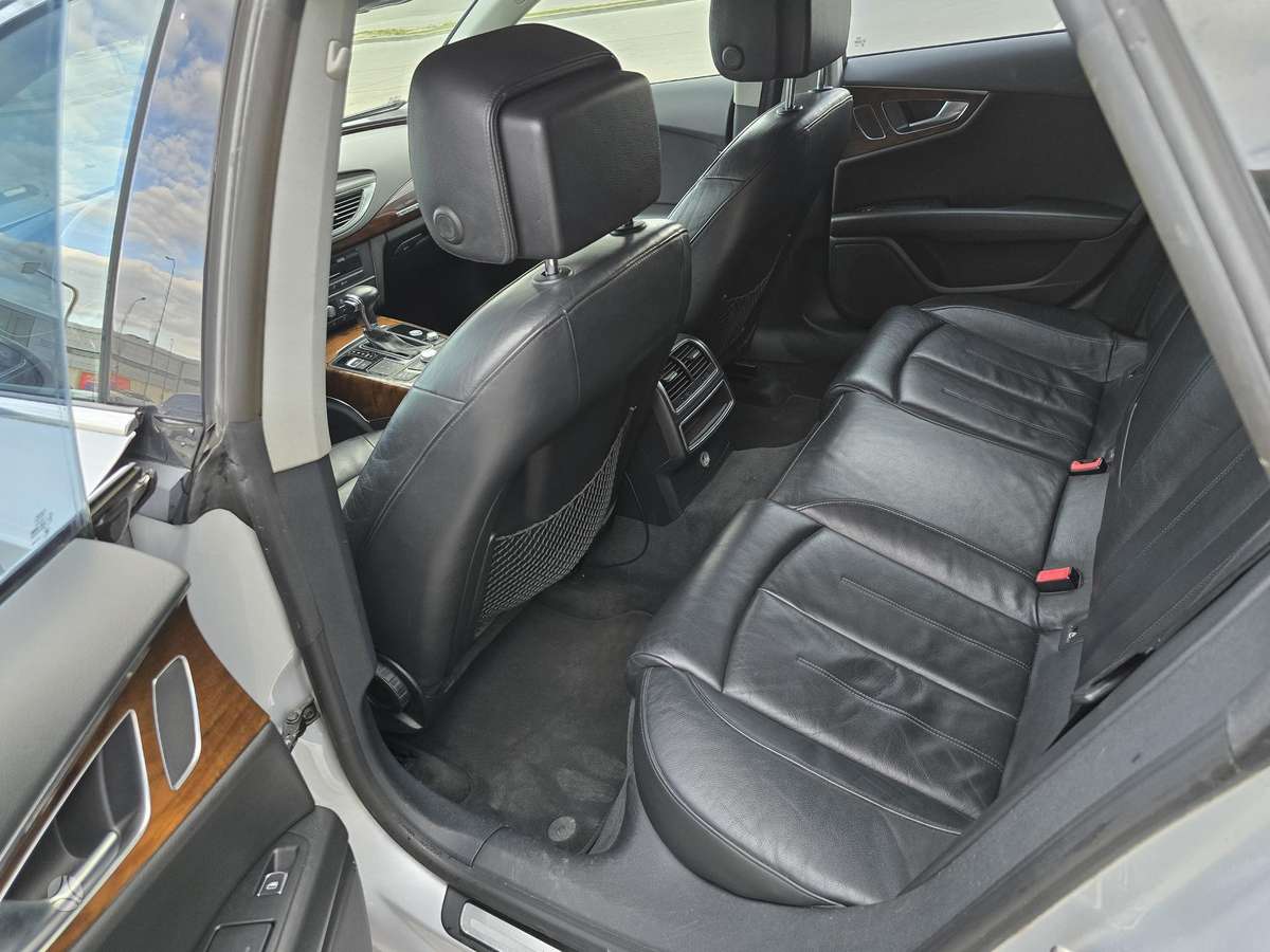 Audi A7, hatchback