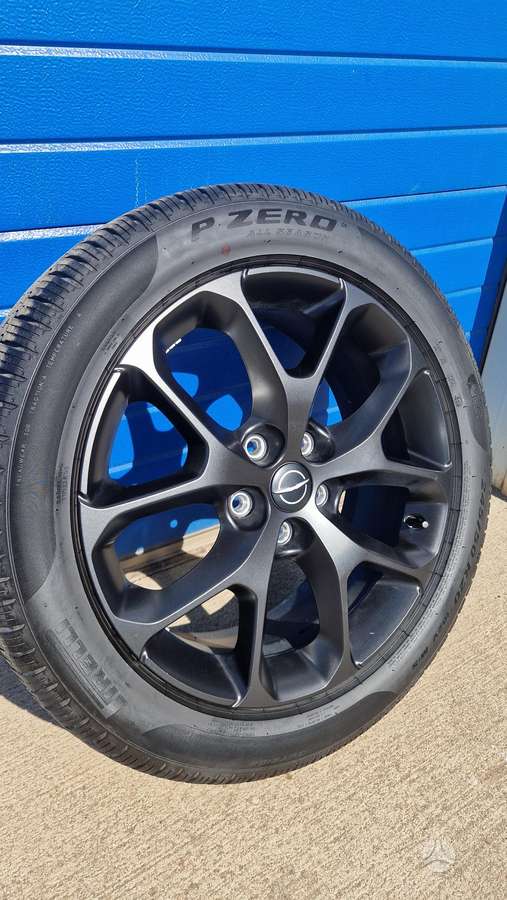 Chrysler Pacifica, light alloy, R20