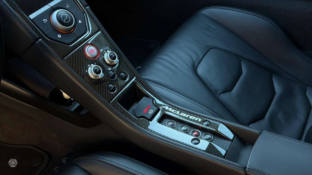 Mclaren 650S Coupe, 3.8 l., Купе (coupe)