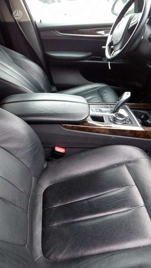 BMW X5, 3.0 l., Минивэн