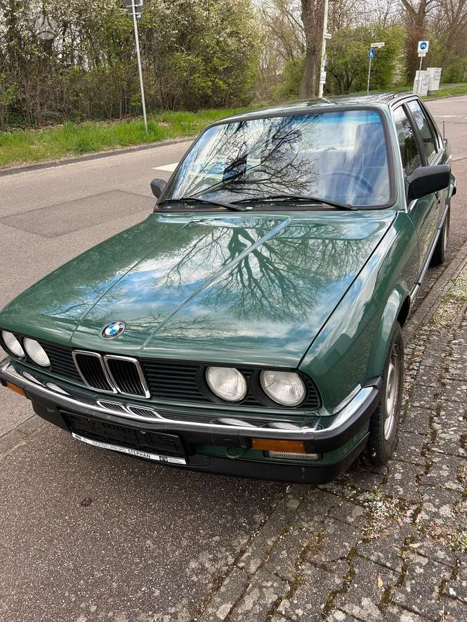 BMW 318, 1.8 l., sedanas