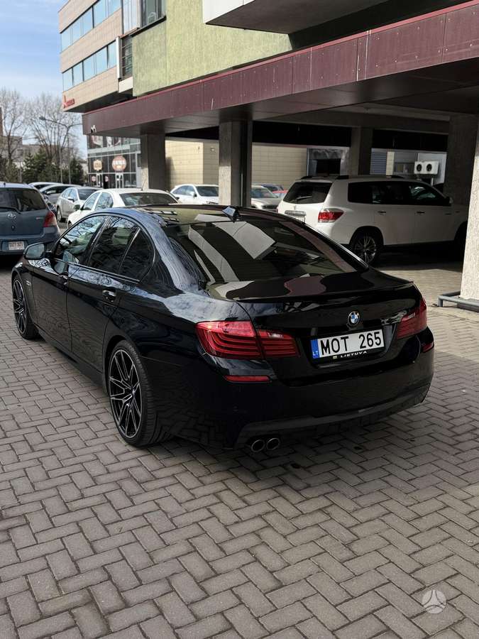 BMW 520, 2.0 l., Седан