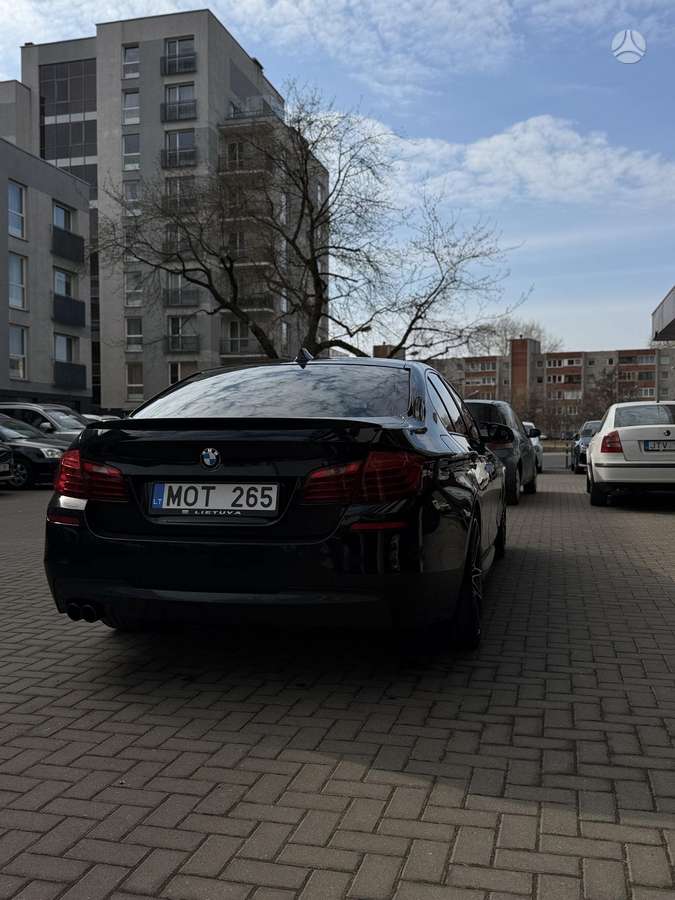 BMW 520, 2.0 l., Седан
