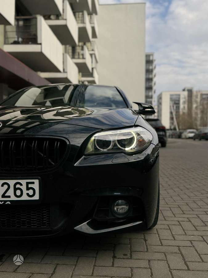 BMW 520, 2.0 l., Седан