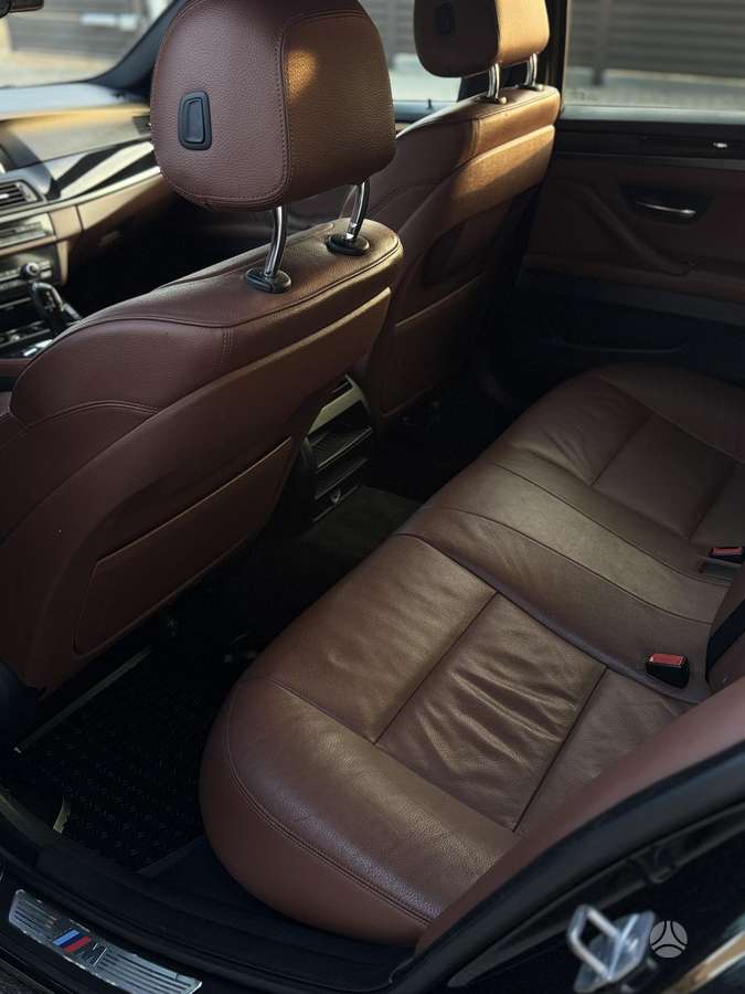 BMW 520, 2.0 l., Седан