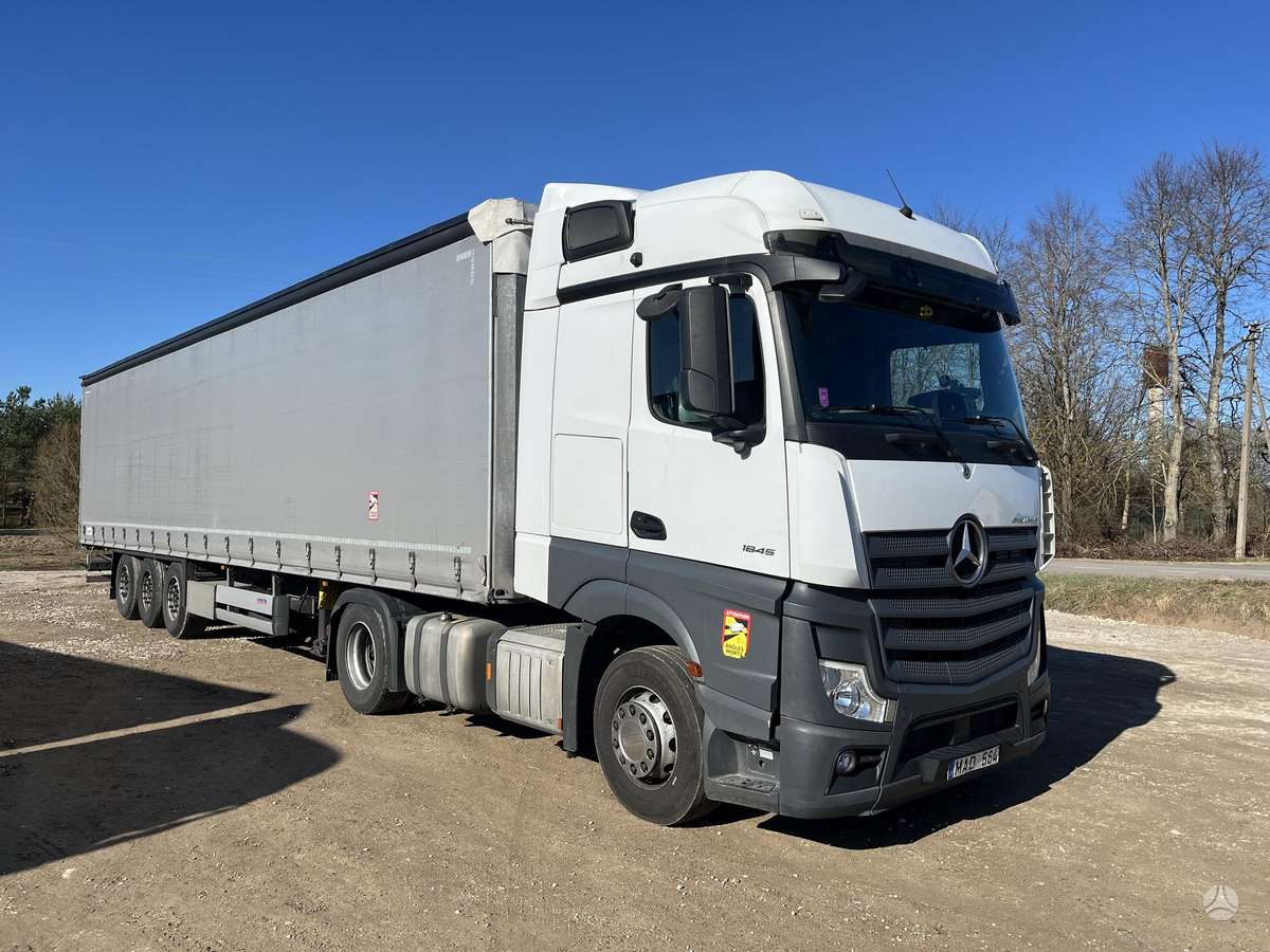 Mercedes-Benz Actros 1845, double sleeper