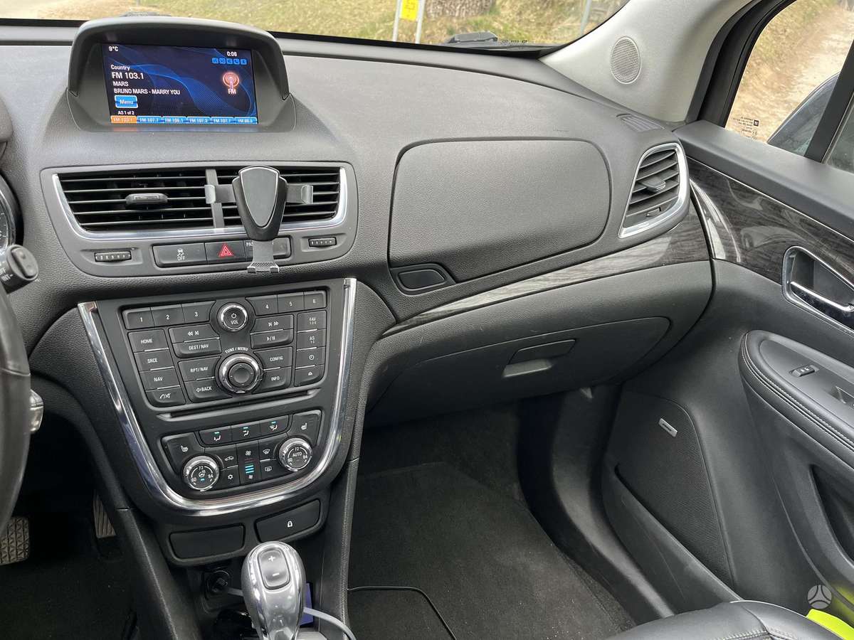 Buick Encore, 1.4 l., off-road / crossover