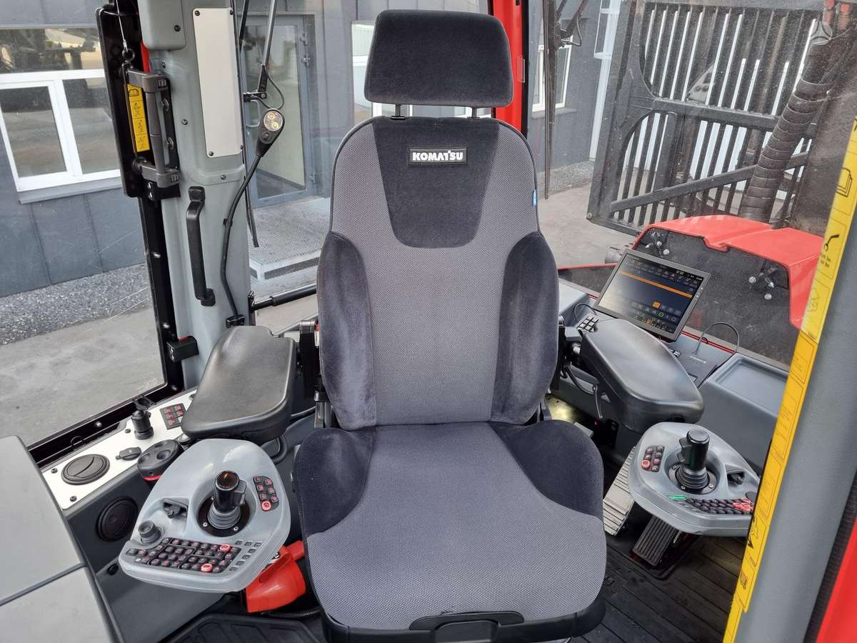 Komatsu 855, forwarders