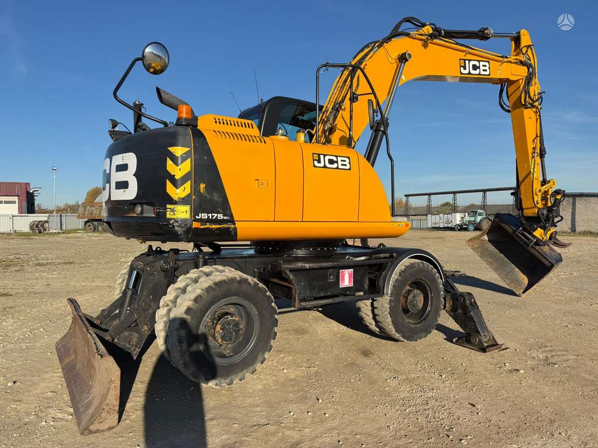 JCB JS 175 W Engcon + grapple, excavator