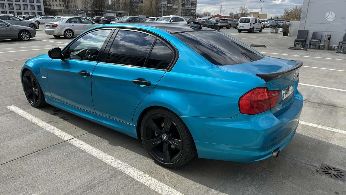 BMW 335, 3.0 l., Седан