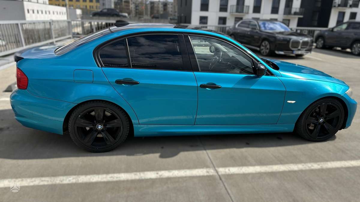 BMW 335, 3.0 l., Седан