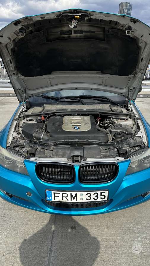 BMW 335, 3.0 l., Седан