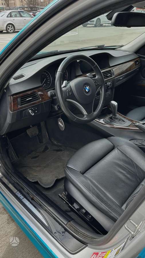 BMW 335, 3.0 l., Седан