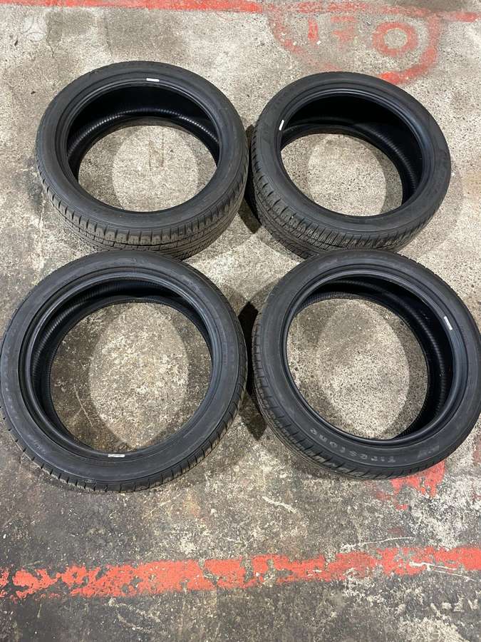 Firestone, vasaras 245/45 R20