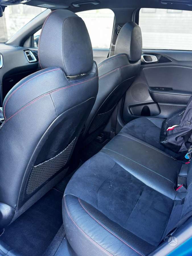 Kia ProCeed, 1.6 l., hatchback
