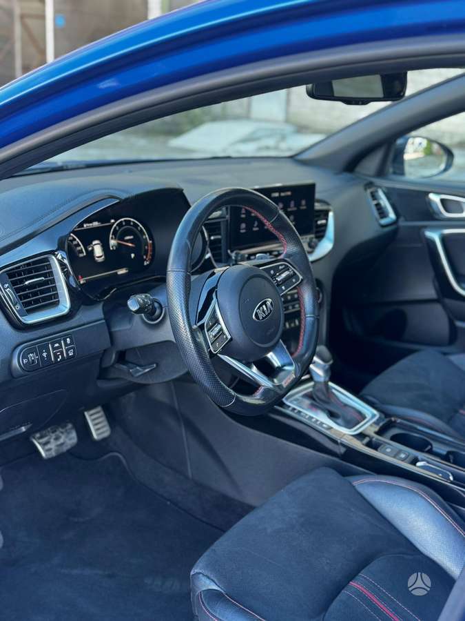 Kia ProCeed, 1.6 l., hatchback