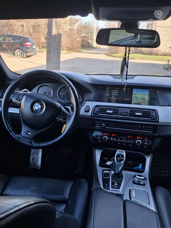 BMW 520, 2.0 l., Седан