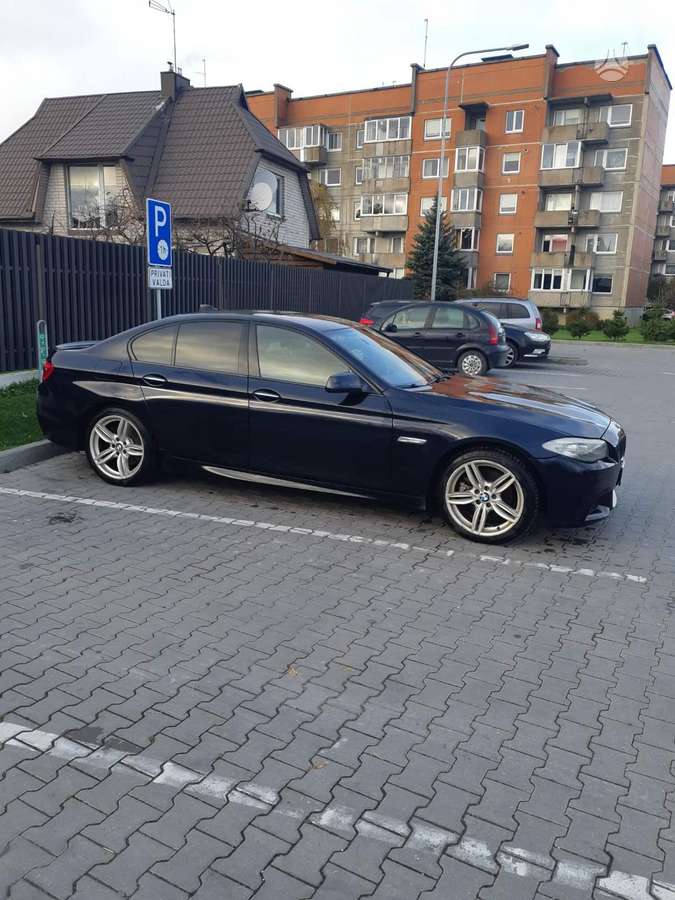 BMW 520, 2.0 l., Седан