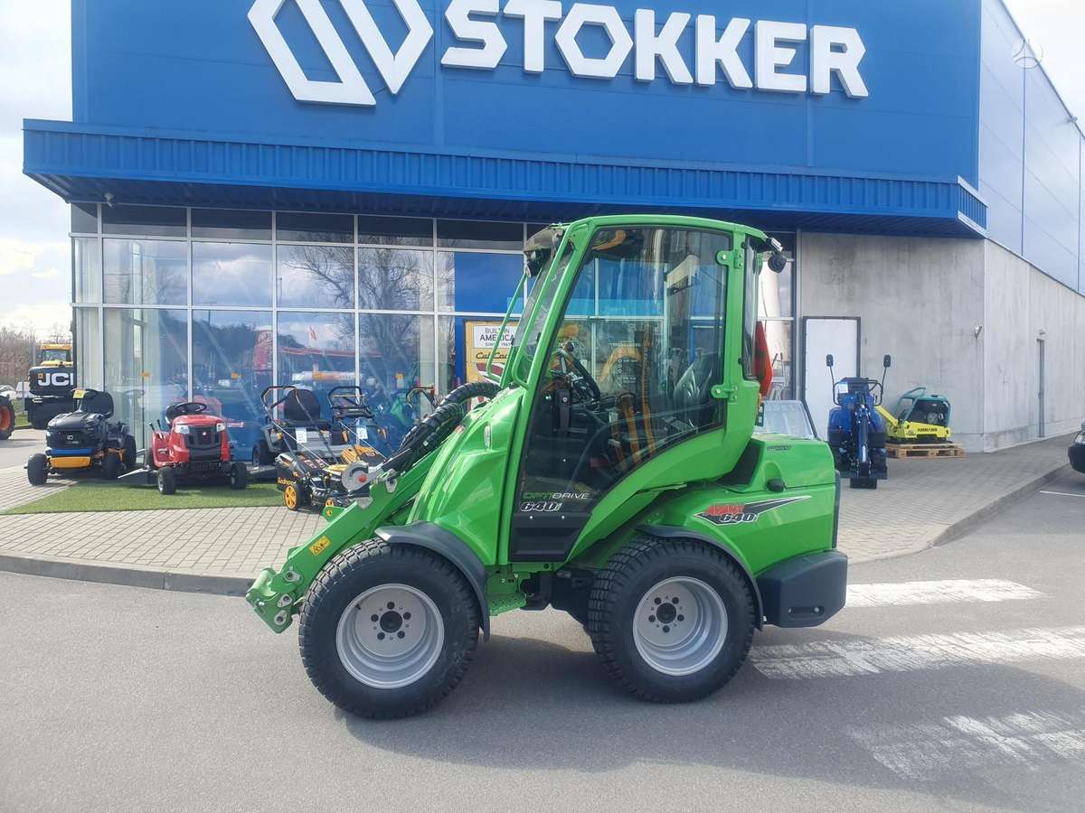 AVANT 640i, mini loaders