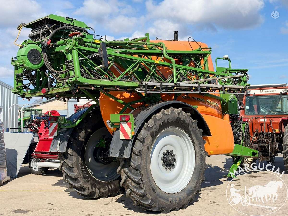 Amazone UX 6200, 6200 ltr, 28 - 30 m, sprayers