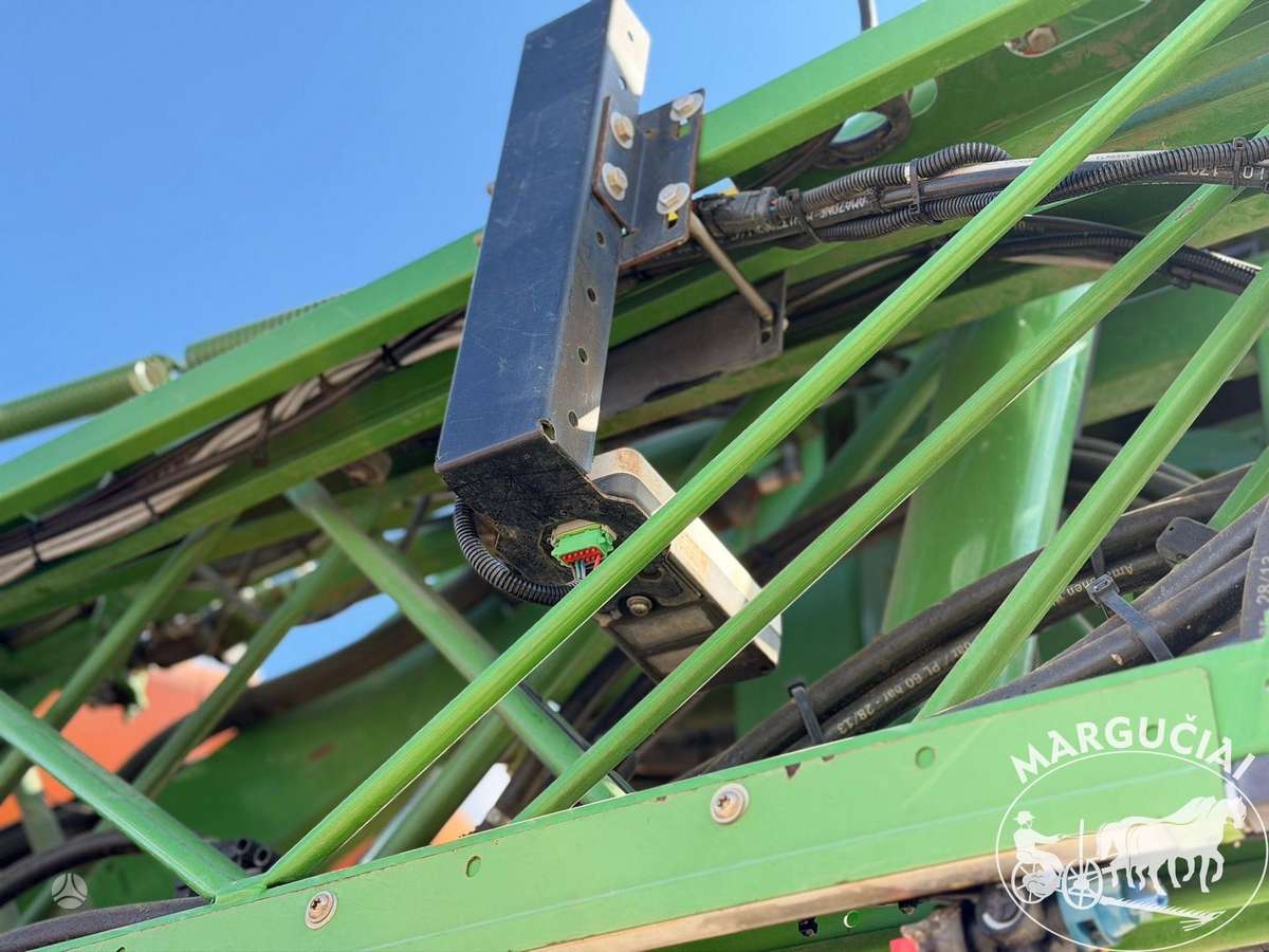 Amazone UX 6200, 6200 ltr, 28 - 30 m, sprayers