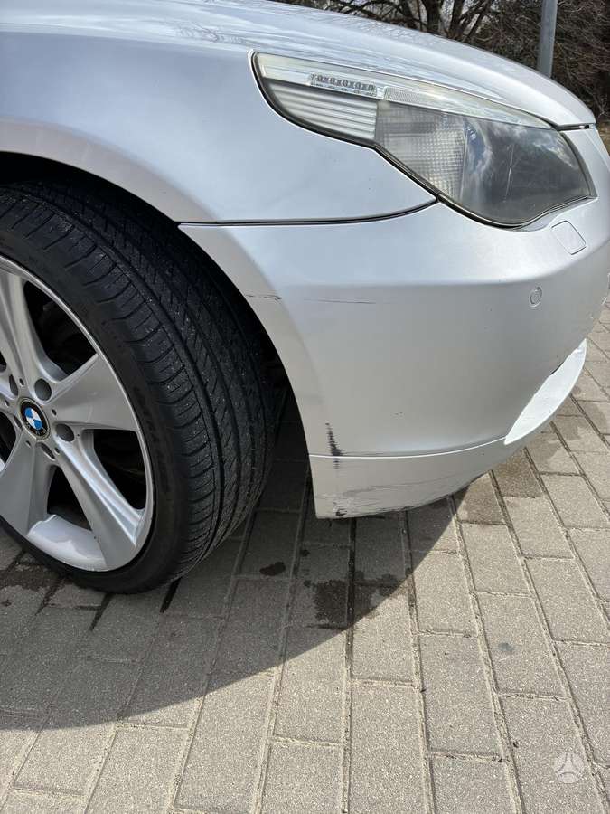 BMW 525, 2.5 l., Седан