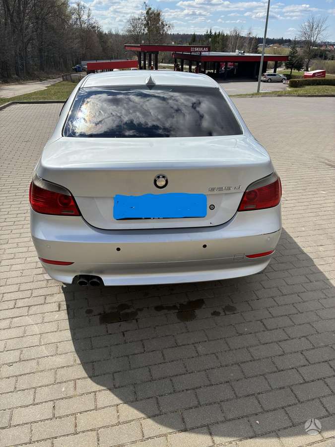 BMW 525, 2.5 l., Седан