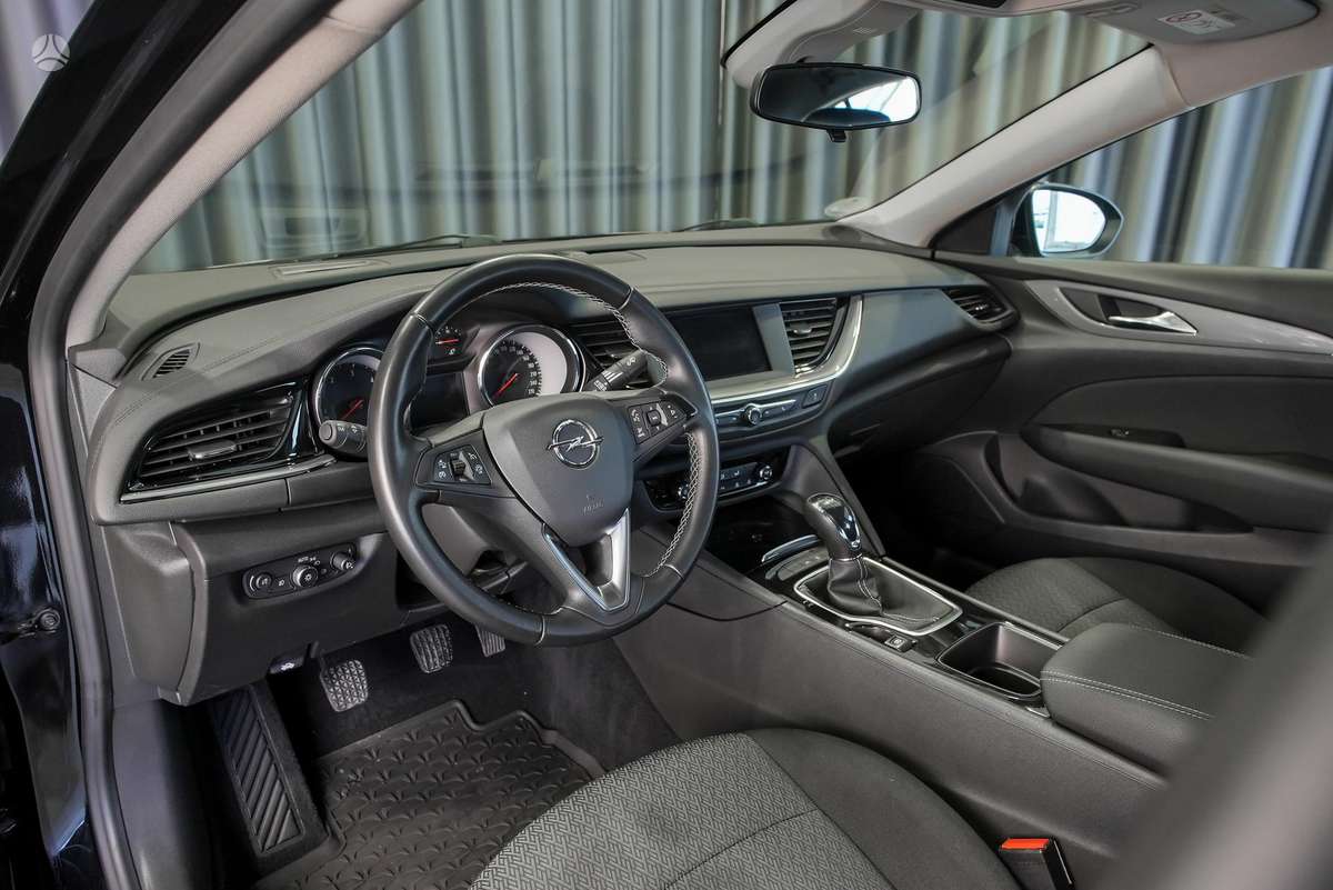 Opel Insignia, 1.6 l., sedanas