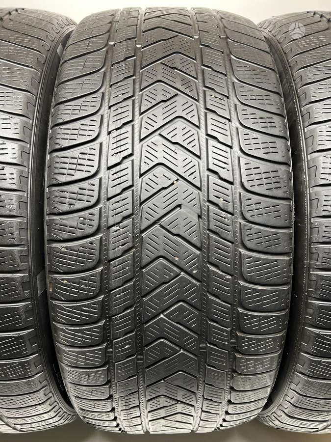 Pirelli Scorpion Winter, žieminės 285/45 R20
