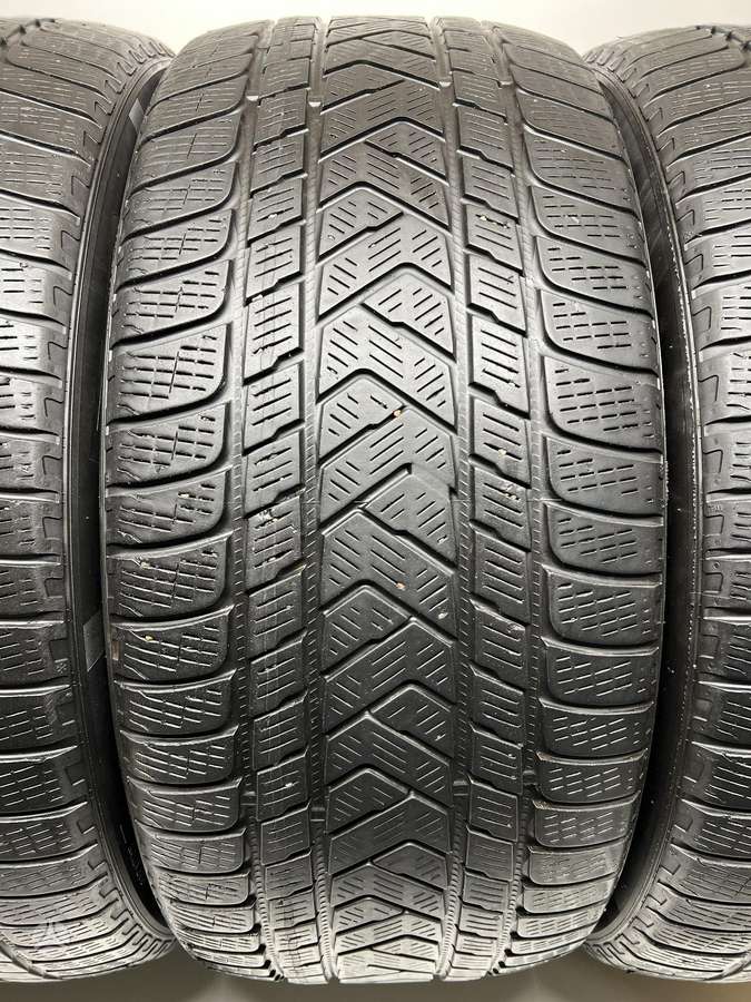 Pirelli Scorpion Winter, зимние 285/45 R20