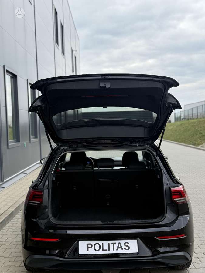 Volkswagen Golf - 6