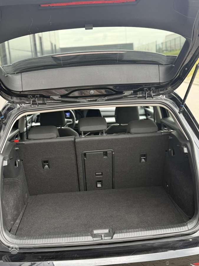 Volkswagen Golf - 7