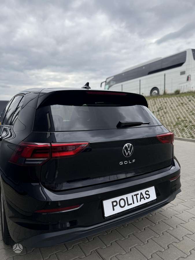 Volkswagen Golf - 11