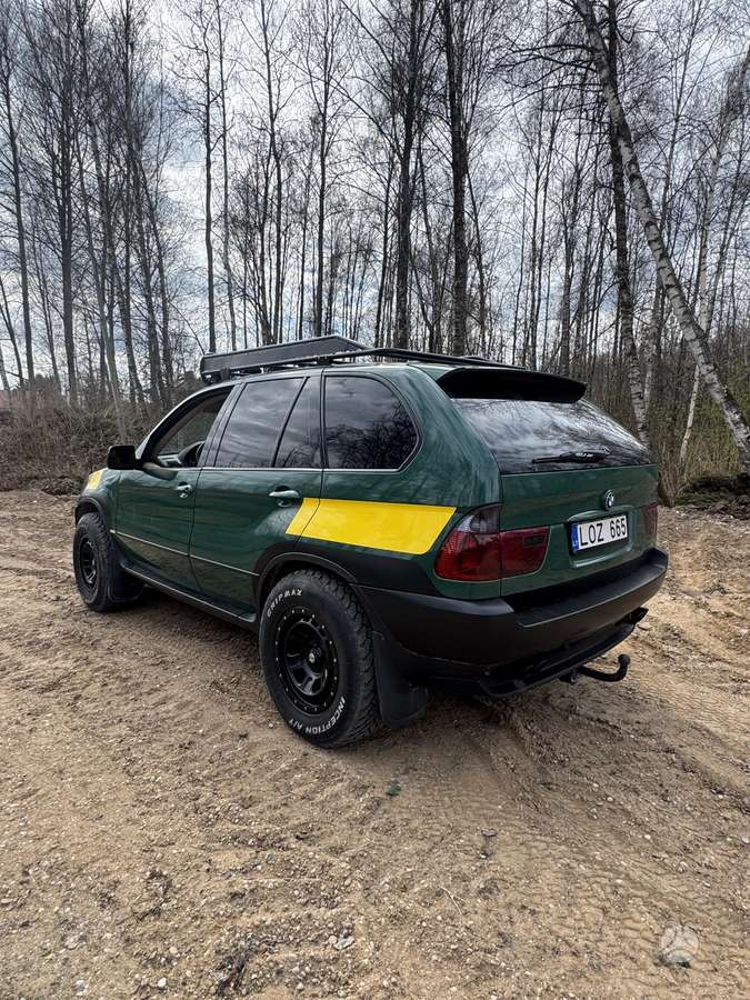 BMW X5, 4.4 l., off-road / crossover