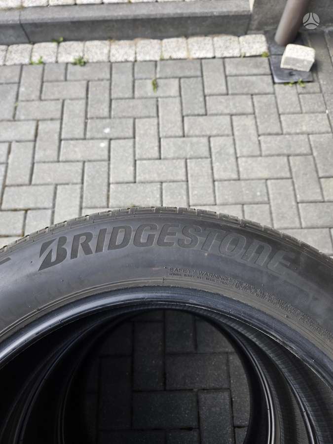 Bridgestone, vasarinės 235/55 R19