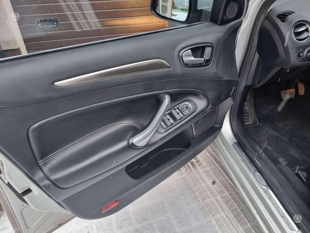Ford Mondeo, 2.3 l., wagon