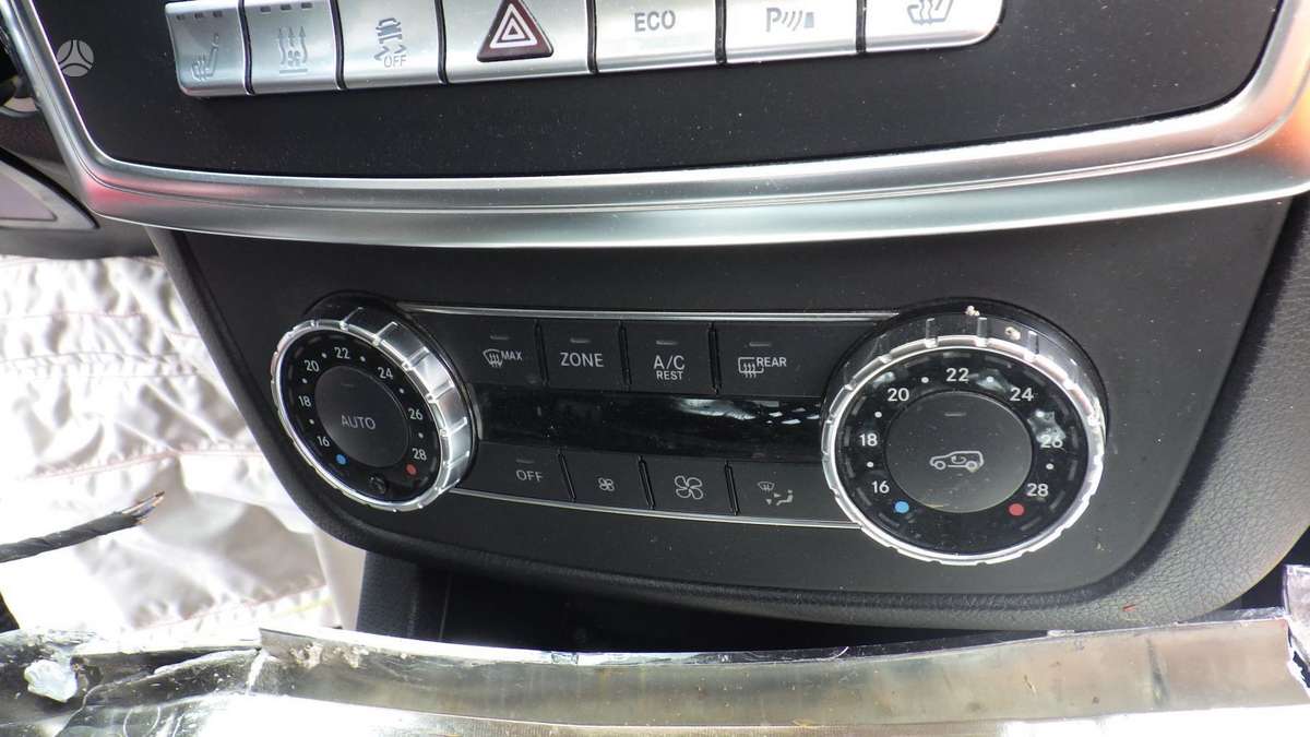Mercedes-Benz ML350 dalimis