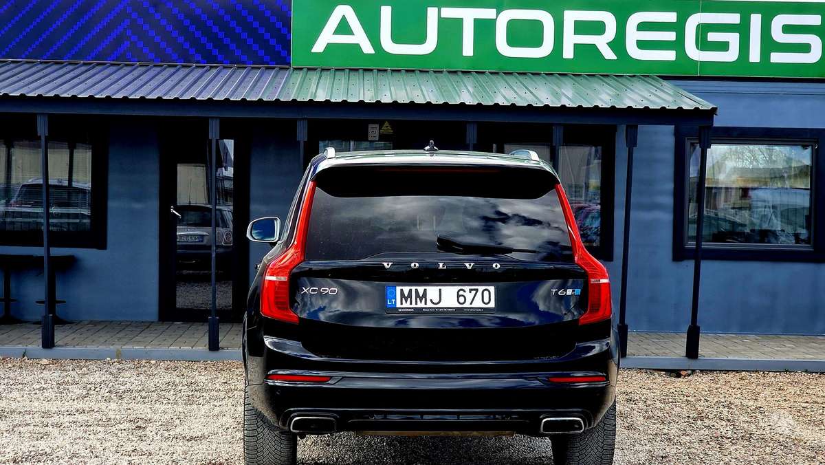 Volvo XC90 - 9