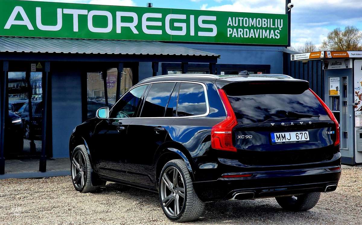 Volvo XC90 - 10