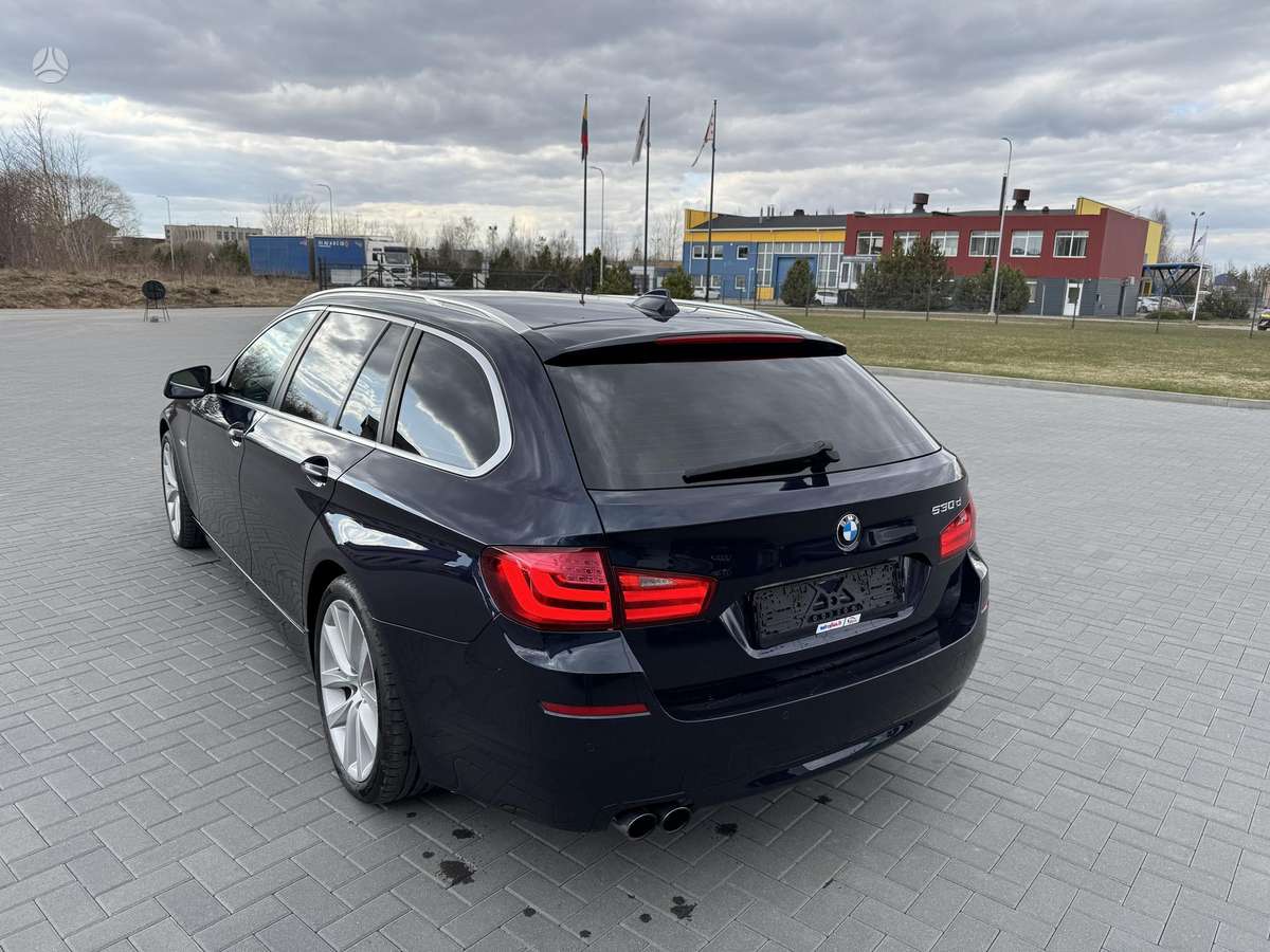 BMW 530, 3.0 l., wagon
