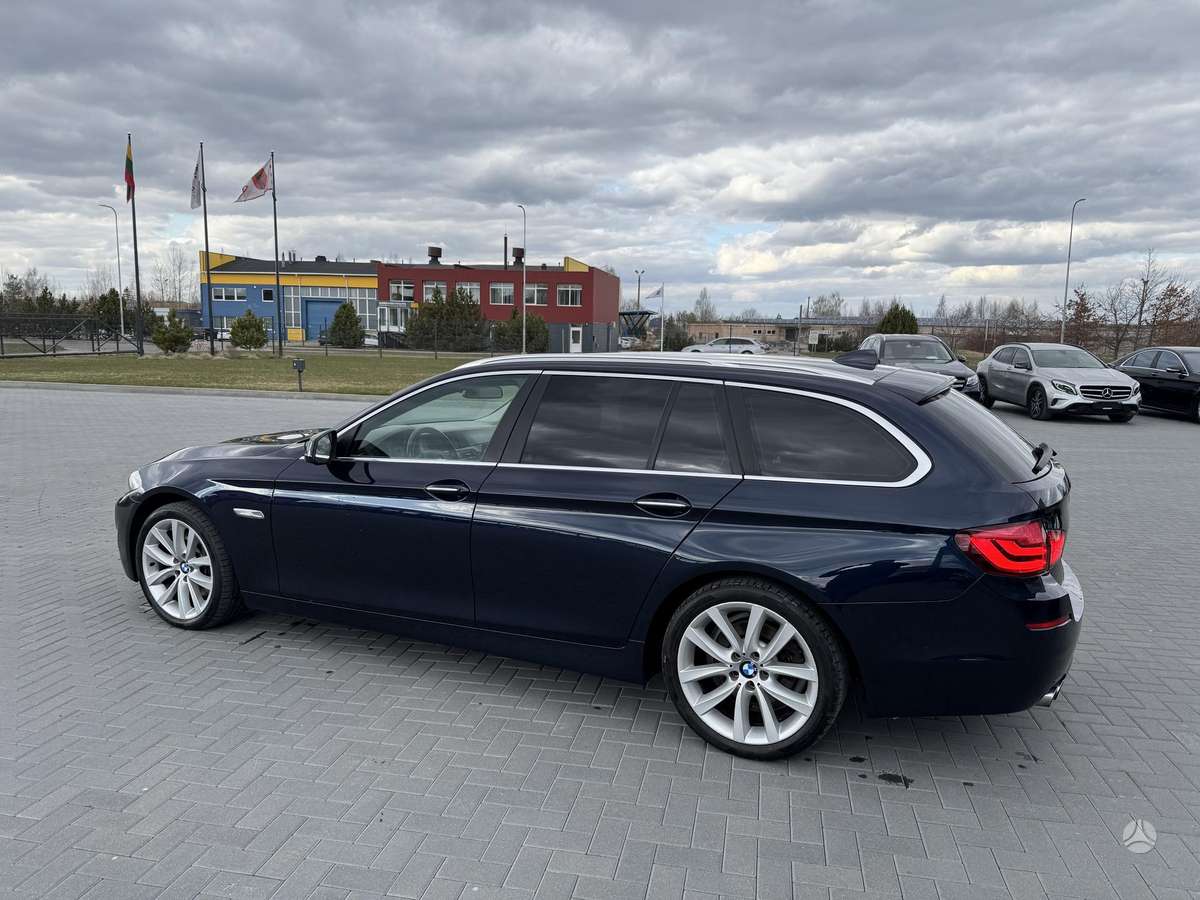 BMW 530, 3.0 l., wagon