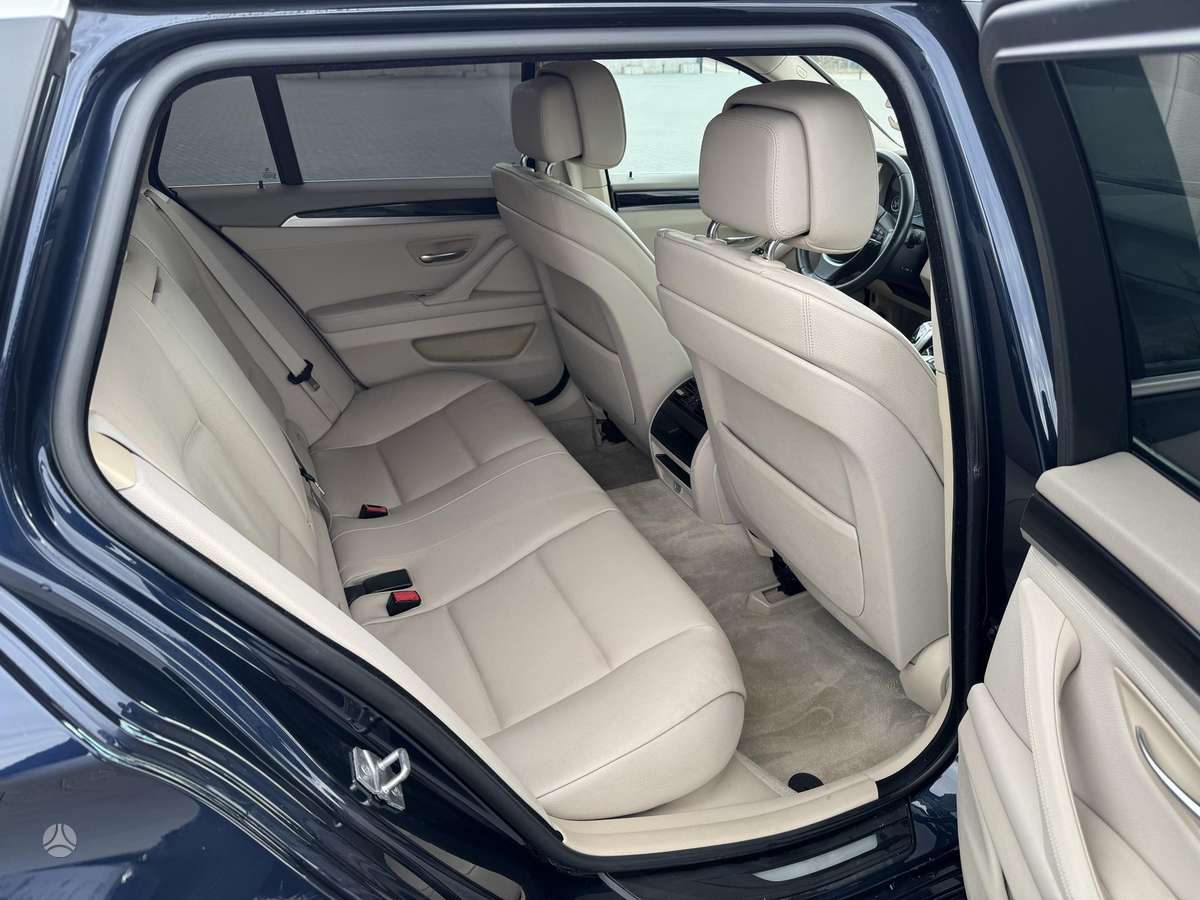 BMW 530, 3.0 l., wagon