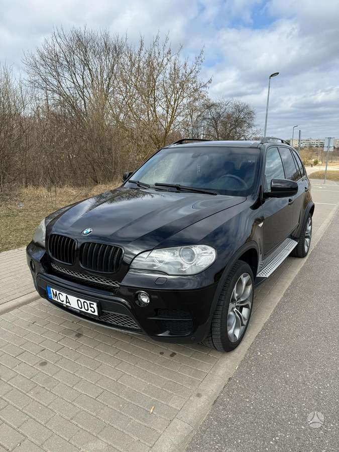 BMW X5, 3.0 l., Минивэн
