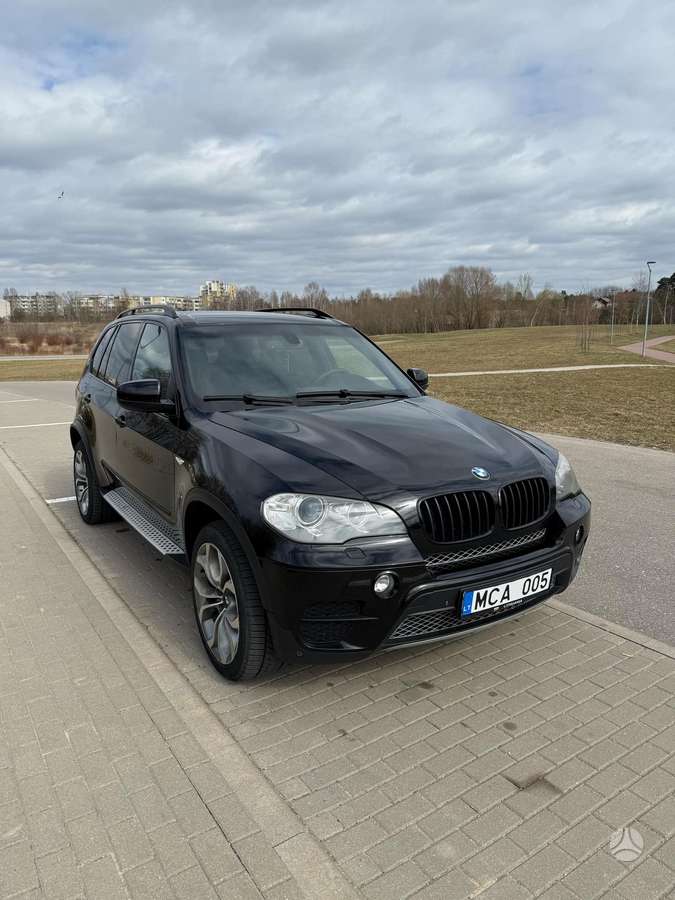 BMW X5, 3.0 l., Минивэн