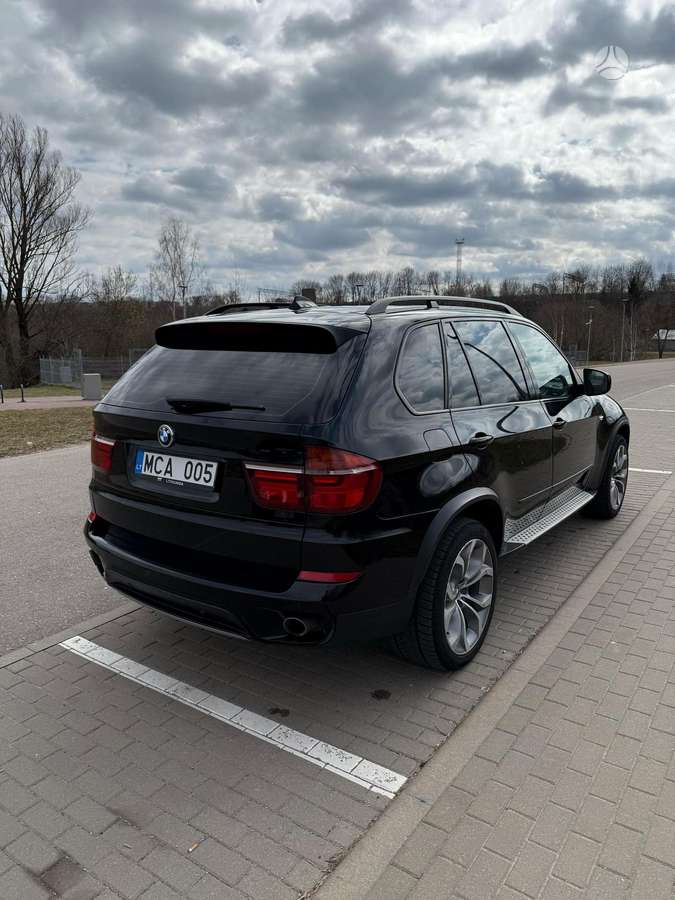 BMW X5, 3.0 l., Минивэн