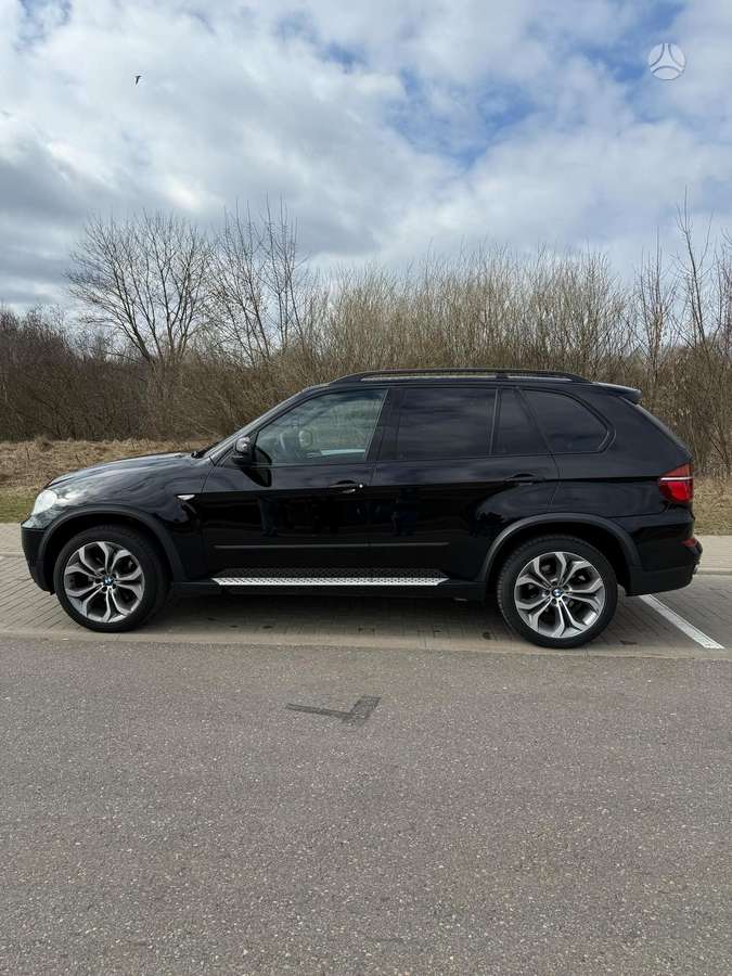 BMW X5, 3.0 l., Минивэн
