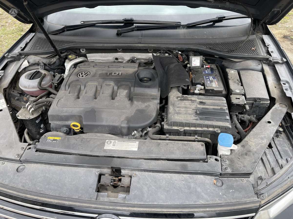 Volkswagen Passat for parts
