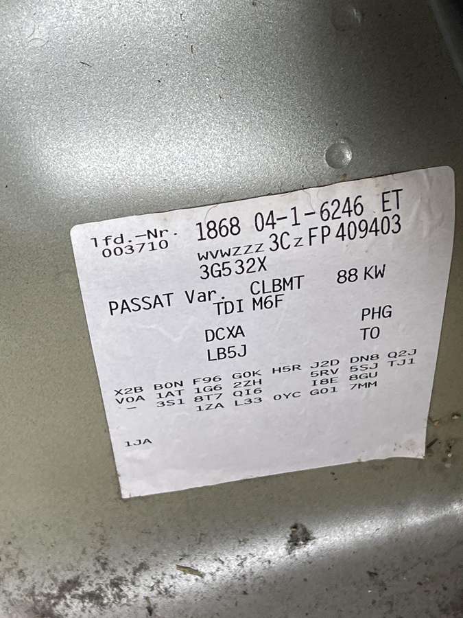 Volkswagen Passat for parts
